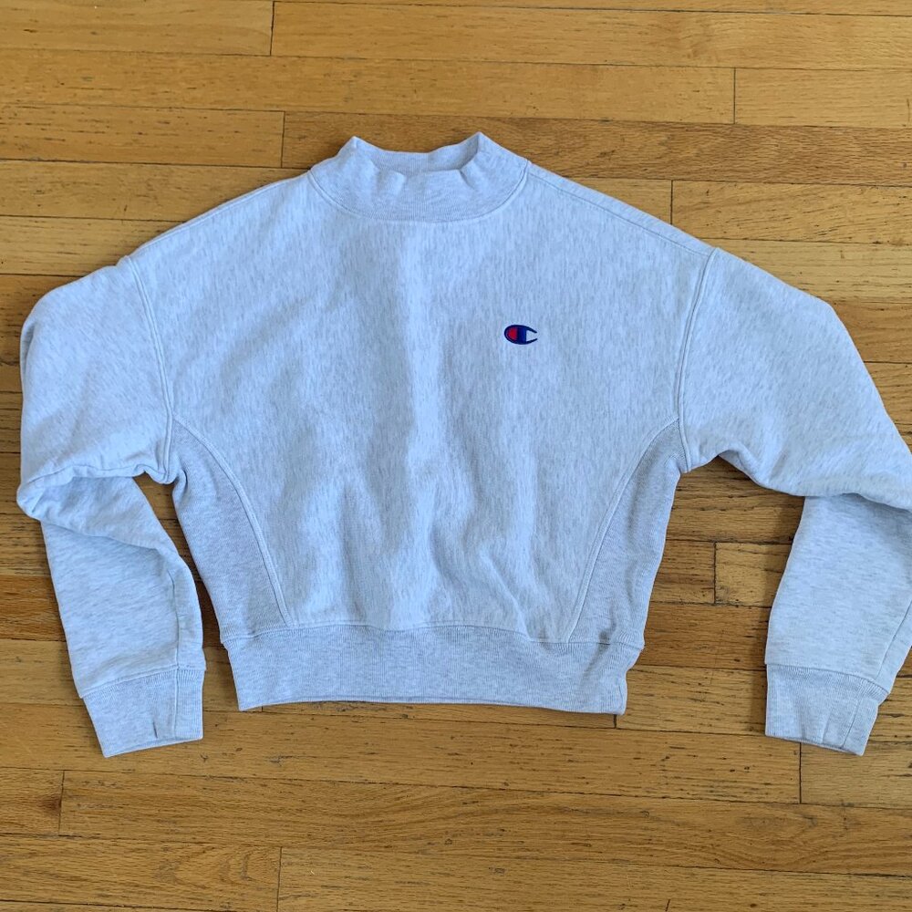 Champion Women's Cropped Crew sweatshirt, light grey